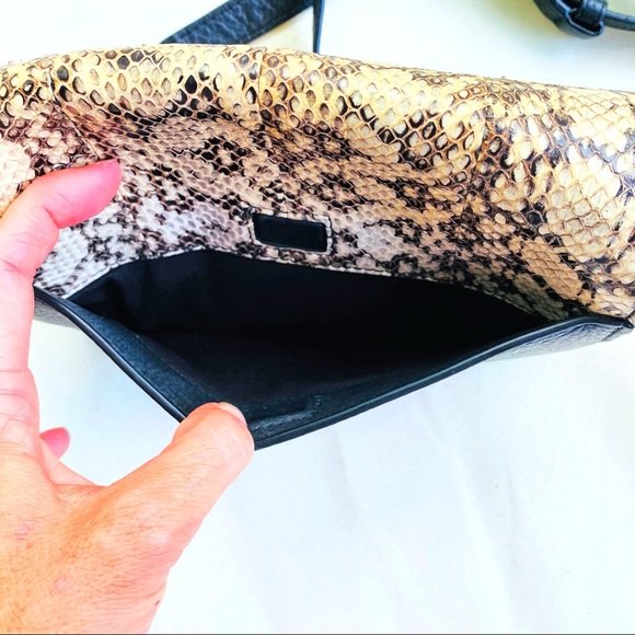 Tory Burch Snake Chelsea Bag EUC - Picture 14 of 16